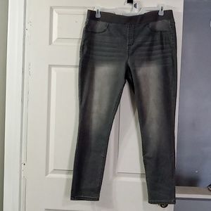 NO BOUNDARIES' Ladies' jeans
